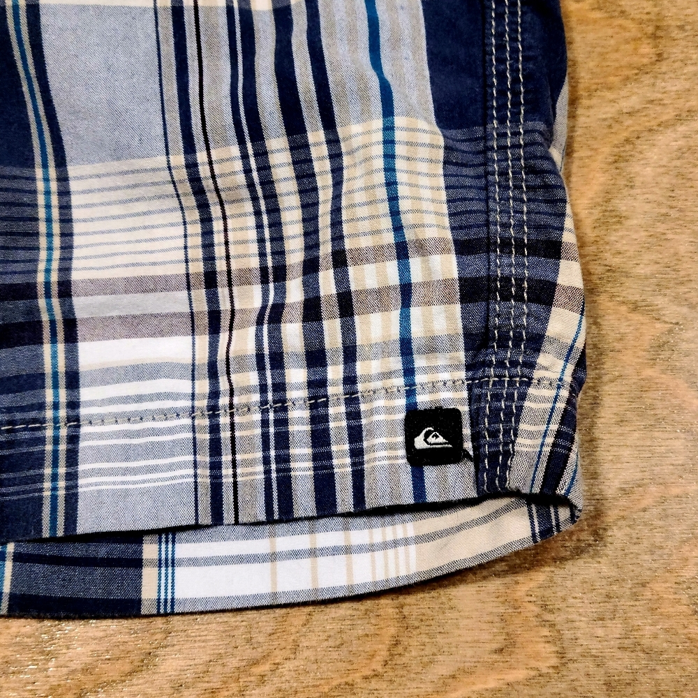 Quicksilver Chino Shorts - Picture 2 of 5